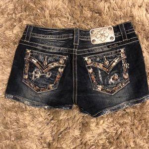 🧡🧡Super cute Signature Miss Me Short🧡🧡